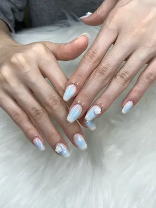 ネイル アイズ渋谷店所属・アイズ~is~渋谷店 hiyo🐈‍⬛のネイルデザイン