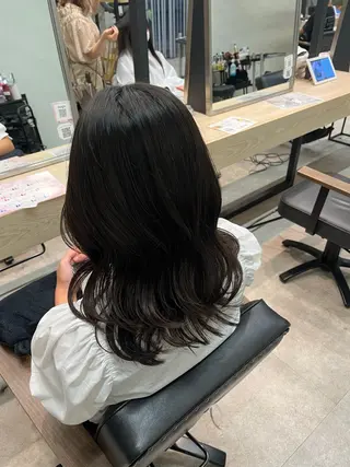 ミディアム 寒色 ♡ レイヤー ┊︎miyuのヘアスタイル