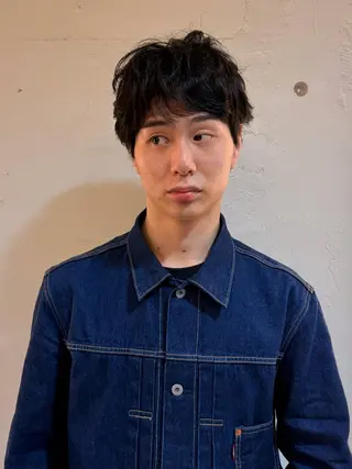 メンズ タツキ／レイヤー／ パーマ／艶カラーのヘアスタイル