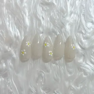 ネイル DIVAS/ yuiのネイルデザイン