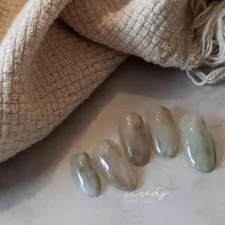 ネイル nuás nail & eyeのネイルデザイン