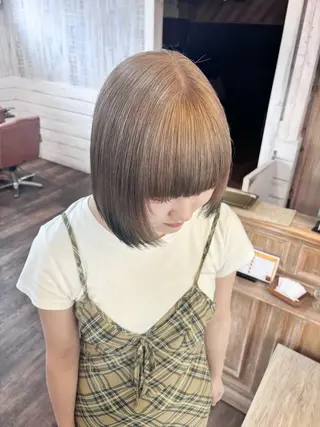 ショート 透明感/レイヤー /ayaneのヘアスタイル