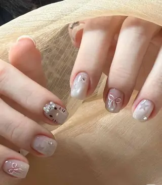 ネイル VIVIAN エイのネイルデザイン