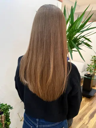 ロング カラー 髪質改善ｶﾗｰ ｹｱﾌﾞﾘｰﾁ/ﾀﾑのヘアスタイル