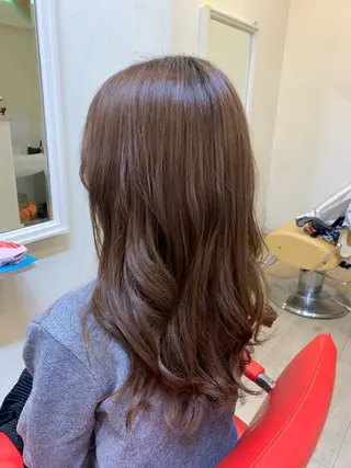 セミロング show hair所属・岡本 幸法のヘアスタイル