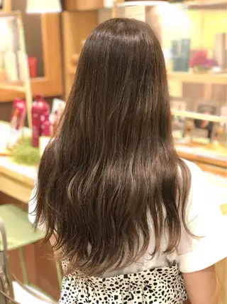 ロング 【パリ研修済】貝沼 しおん（モデル募集）のヘアスタイル