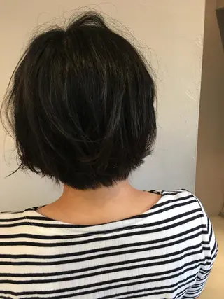 ショート ture by gladのヘアスタイル