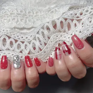 ネイル nail salon AIMer（エメ）所属・塚田 恵蓮のネイルデザイン