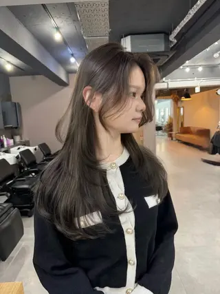 ミディアム カラー 西村あきや トレンド韓国ヘアのヘアスタイル