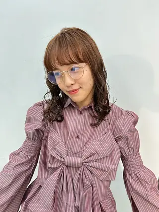 ミディアム カラー パーマ ナチュラル×色気パ ーマ 渋谷/マナミのヘアスタイル