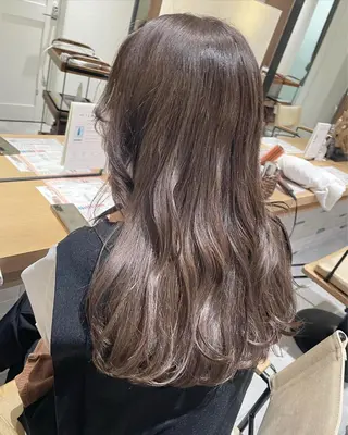 ロング カラー 高木 櫻のヘアスタイル