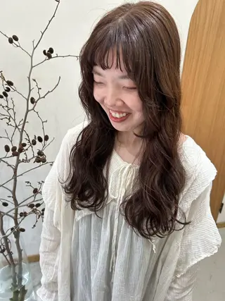 ロング なつめ🐶ショート ベージュカラーのヘアスタイル