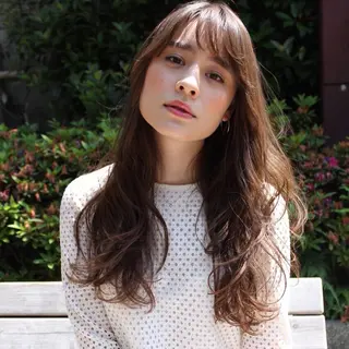ロング カラー THE DAY所属・AKI HASHIMOTOのヘアスタイル