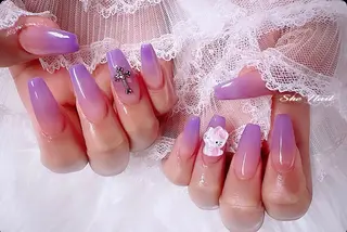 ネイル She   Nail所属・ISA_ BELLAのネイルデザイン