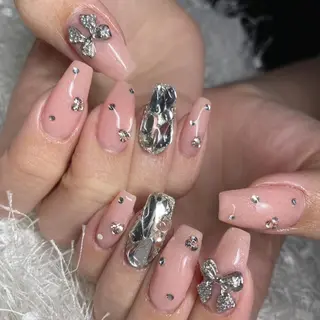 ネイル Nail&eye Belire 新宿のネイルデザイン