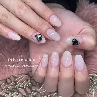 ミディアム ネイル Parfum パルファンのネイルデザイン