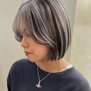 ショート カラー 大久保 佳那のヘアスタイル