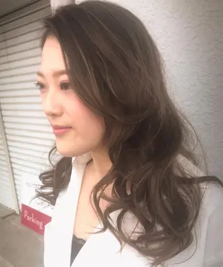 ロング カラー レイヤーカット匠 イソザキノリユキのヘアスタイル