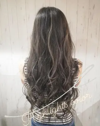 カラー ロング 西川 敏夫のヘアスタイル