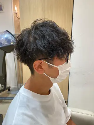 ショート パーマ メンズ メンズ特化型美容師 栗山勇人のヘアスタイル