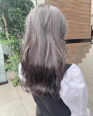 ロング カラー マツエク・マツパ ハイトーン&暗髪🔥 表参道二刀流マエダのヘアスタイル