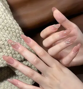 ネイル 高木 維麗絲のネイルデザイン