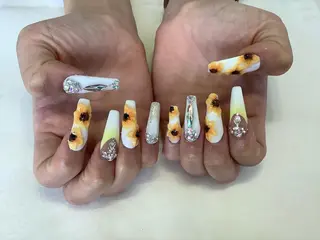 ネイル 💎🐰 saki. m 🐰💎のネイルデザイン