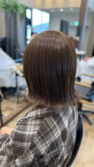 ミディアム カラー 鈴木 佐菜のヘアスタイル