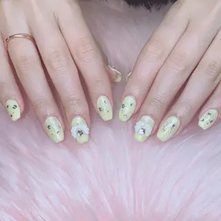 ネイル RIEKO🍒 ワンホン♡推しネイルのネイルデザイン