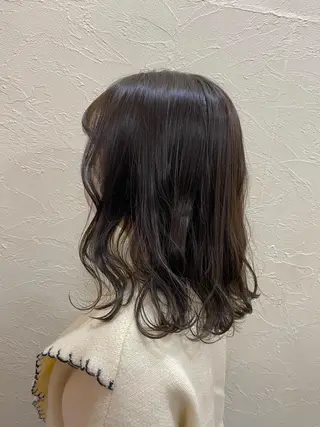 ミディアム カラー ENIF ヤマグチアツコのヘアスタイル