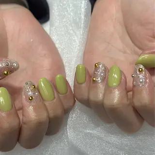 ショート Remore+eyelash&nailsalon所属・高橋 音葉のネイルデザイン