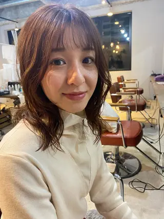 セミロング loty hair design所属・SEIRA🤍 レイヤーカットのヘアスタイル