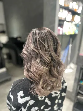 ミディアム カラー piLLon/ RYUKAのヘアスタイル