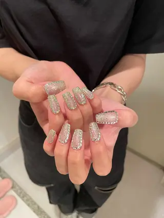 ネイル Ami 🦥のネイルデザイン