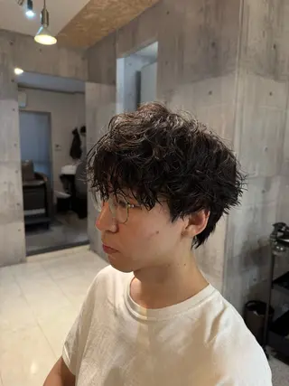 ショート パーマ メンズ 坂井 琉生のヘアスタイル