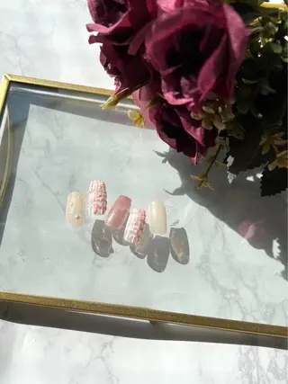 ネイル PEEKABOO京橋 EYE&NAILのマツエク・マツパデザイン