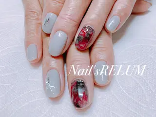 ネイル THECOLORS所属・近貞 莉奈のネイルデザイン