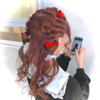 セミロング カレンダー 弁天町Tomoのヘアスタイル