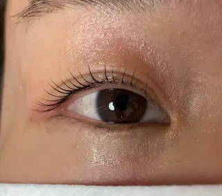 マツエク・マツパ cachette eyelash所属・月森 未奈子のマツエク・マツパデザイン