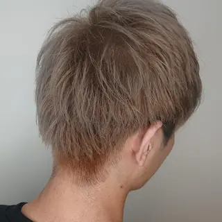 メンズ カラー ヘアアレンジ ブリーチ/ヘアケア/ 艶髪/イギチハルのヘアスタイル