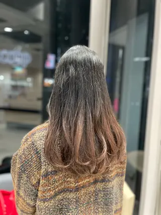 ロング クロスパーマ/うる艶 カラー/Kurumiのヘアスタイル