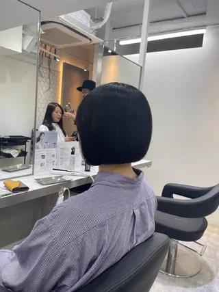 ショート TENSHO ハイトーンレイヤーのヘアスタイル