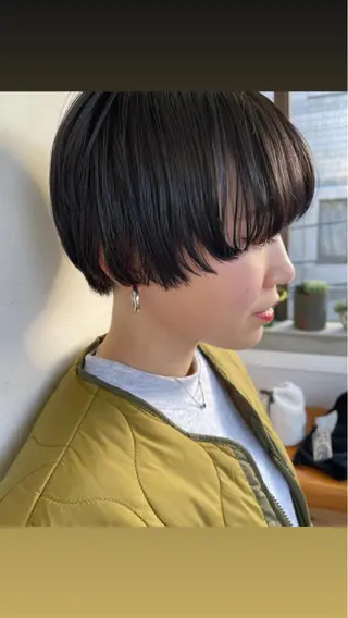 ショート カラー pole/apartment所属・💓パーマ，💗 レイヤーカットのヘアスタイル