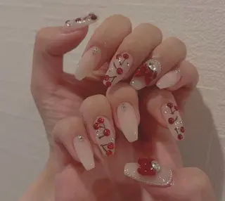 ネイル D-BEAUTY Nailsalonのネイルデザイン