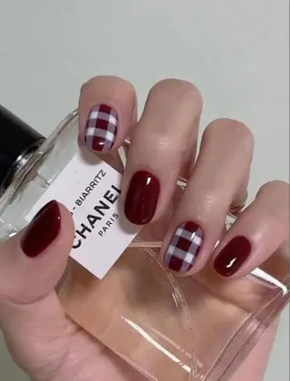 ネイル EMI ANA.CHUOのネイルデザイン