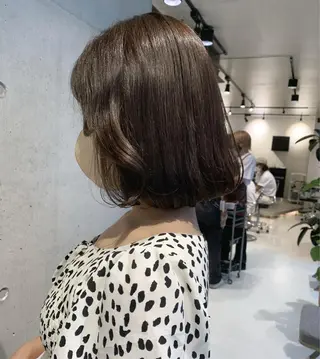 ミディアム カラー 透明感/オリーブ/ グレージュ/YUKAのヘアスタイル