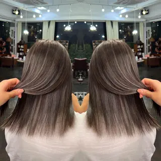 セミロング カラー レイヤー/ボブ/ ミニボブ/AOIのヘアスタイル