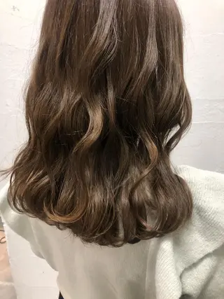 ミディアム カラー SALOWIN恵比寿所属・ヘッドスパで脳を 整える✨chacoのヘアスタイル