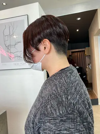 ショート オリーブ/アッシュ やわらか透明感カラーのヘアスタイル