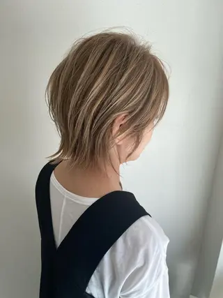 ショート カラー monolith所属・石山涼太 【monolith】のヘアスタイル